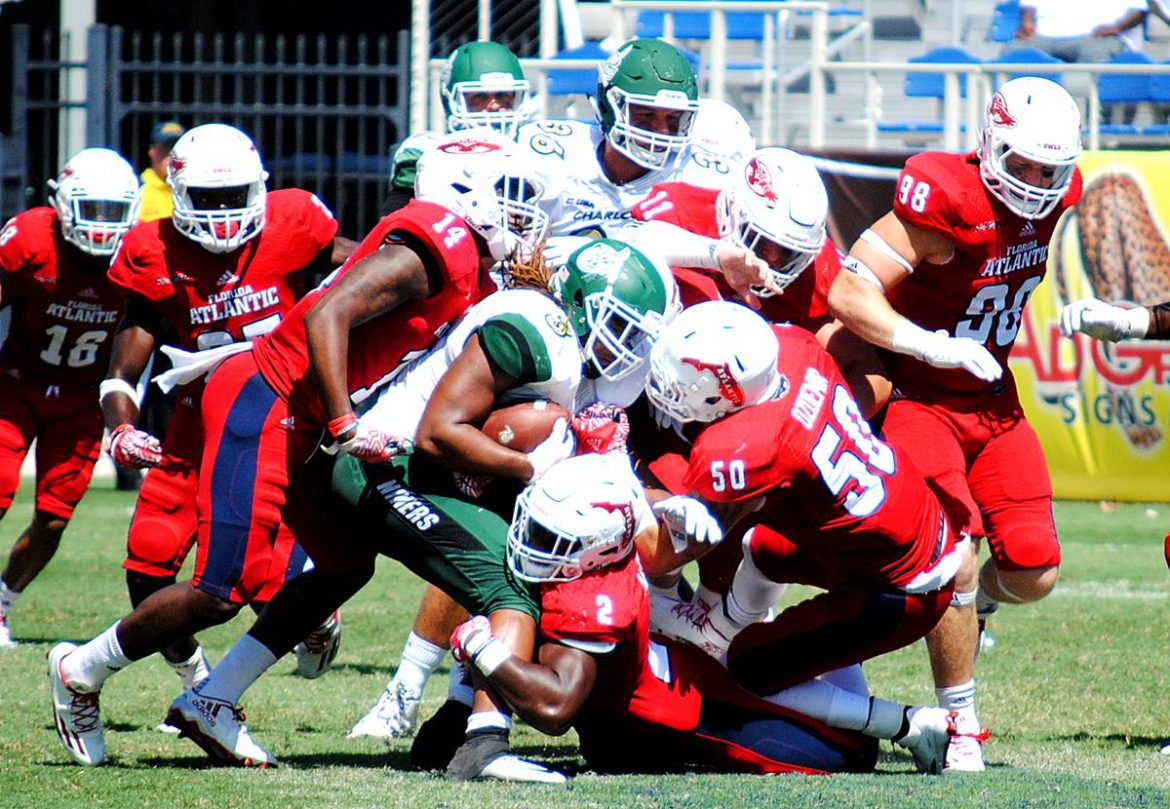 Photo Gallery:<br> Charlotte 28, FAU 23 <div class='secondary-title'><span style='color:#818181;font-size:14px;'>Massive photo gallery from FAU's fifth consecutive loss, including shots that indicate replay officials wrongly disallowed what would have been a game-winning touchdown for the Owls.</div>