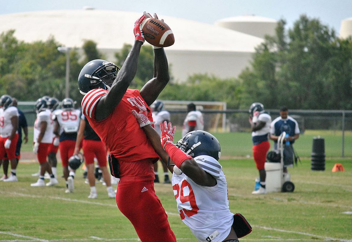Photo Gallery:<br> Final Tuesday <div class='secondary-title'><span style='color:#818181;font-size:14px;'>Here are some photos of from the final Tuesday FAU football spring practice.</div>