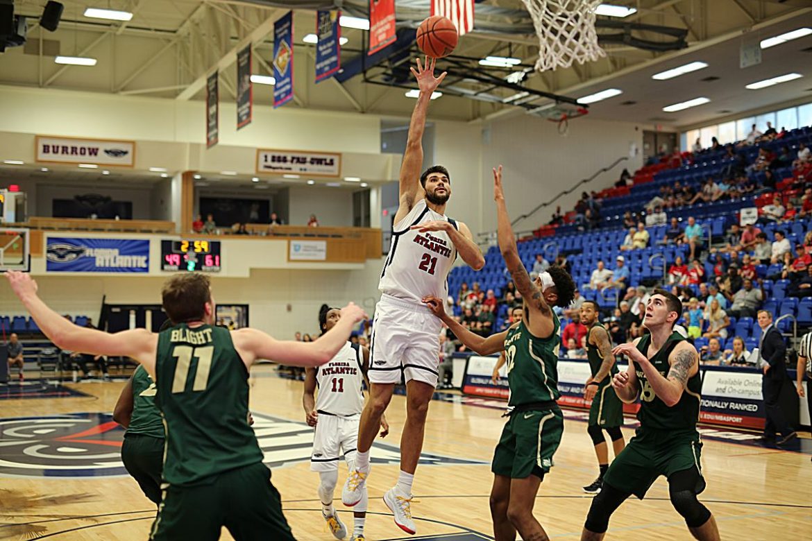 Cold Saturday <div class='secondary-title'><span style='color:#818181;font-size:14px;'>Poor shooting dooms FAU in loss to Charlotte, the Owls' first home defeat of the season.</div>
