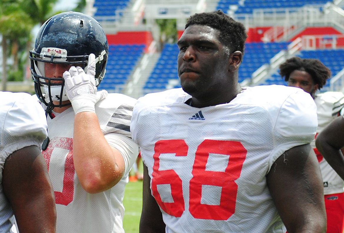 Saturday Six Pack <div class='secondary-title'><span style='color:#818181;font-size:14px;'>FAU is thin at wide receiver, has some intriguing replacements for Devin Singletary, and Akileis Leroy brings the lumber - here are six observations from Saturday's scrimmage.</div>