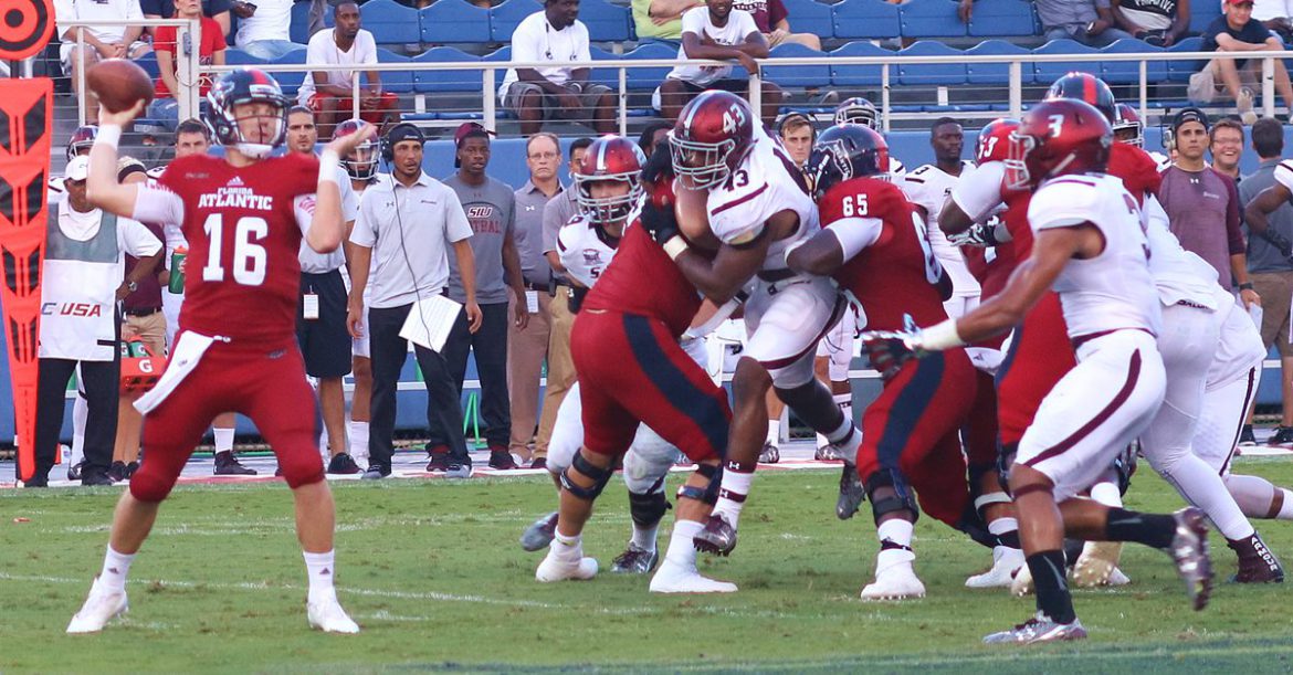 Photos by Bongo <div class='secondary-title'><span style='color:#818181;font-size:14px;'>Bongo provides these photos from Saturday's FAU victory over Southern Illinois.</div>