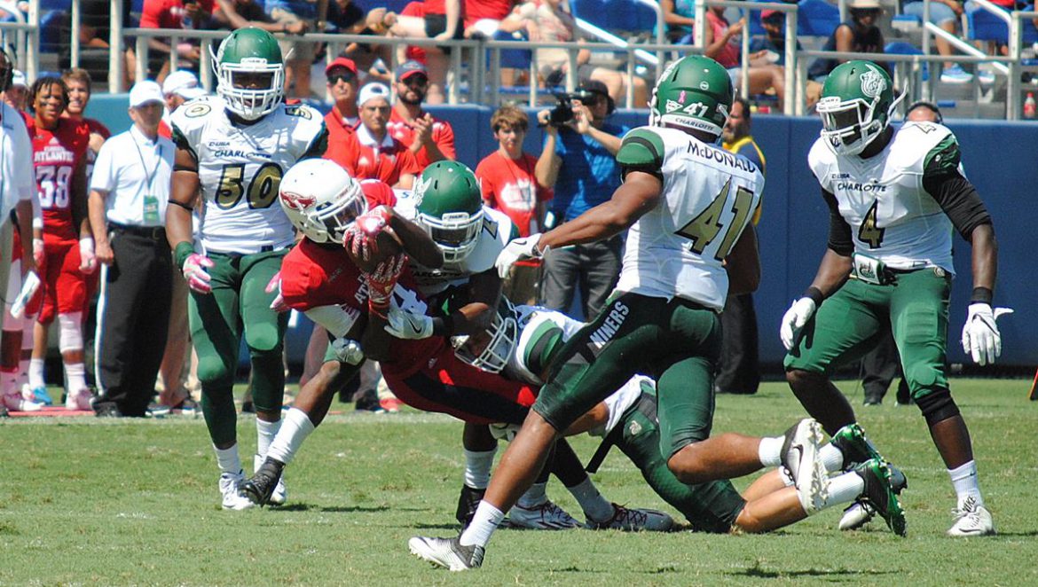 Photo Gallery:<br> Charlotte 28, FAU 23 <div class='secondary-title'><span style='color:#818181;font-size:14px;'>Massive photo gallery from FAU's fifth consecutive loss, including shots that indicate replay officials wrongly disallowed what would have been a game-winning touchdown for the Owls.</div>