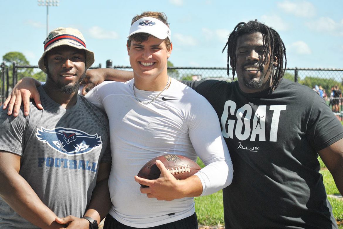 All Pro <div class='secondary-title'><span style='color:#818181;font-size:14px;'>Trey Hendrickson and 10 other former FAU players did what they could to try to impress NFL scouts on Pro Day.</div>
