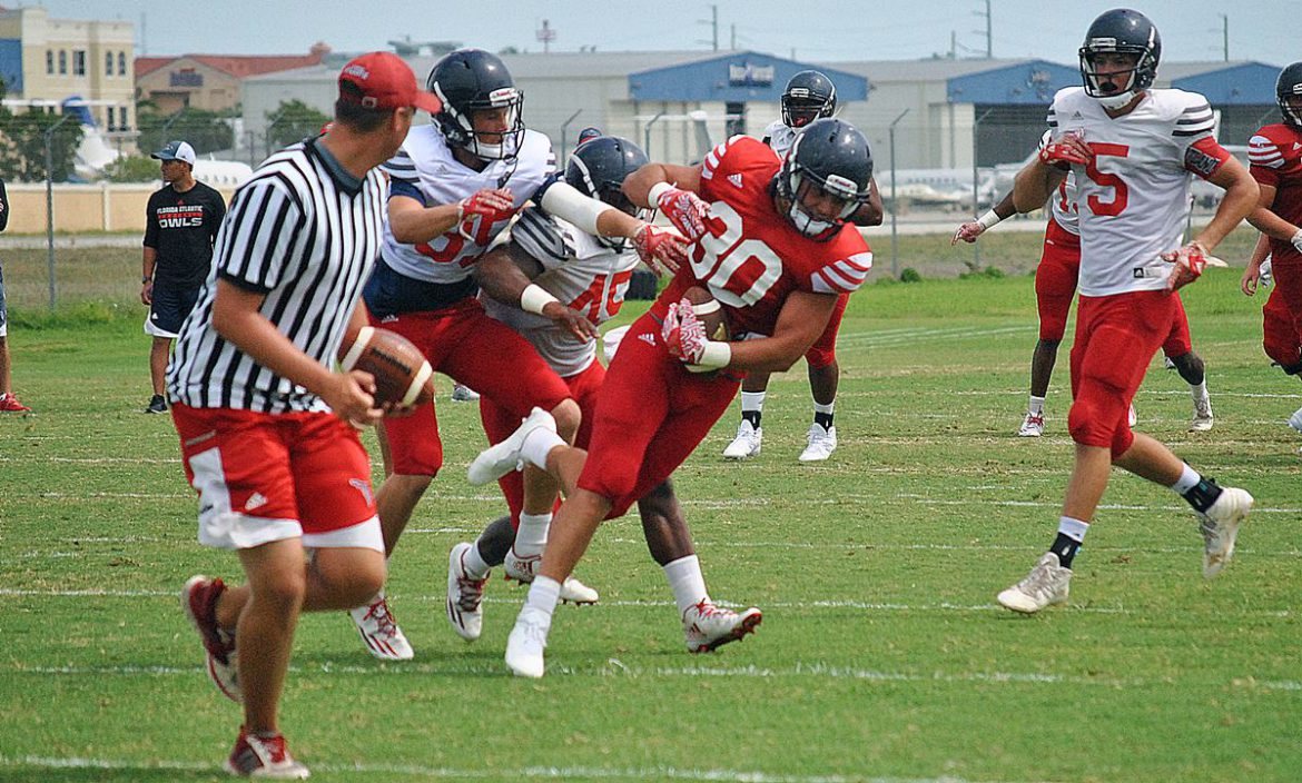 Photo Gallery:<br> Final Tuesday <div class='secondary-title'><span style='color:#818181;font-size:14px;'>Here are some photos of from the final Tuesday FAU football spring practice.</div>