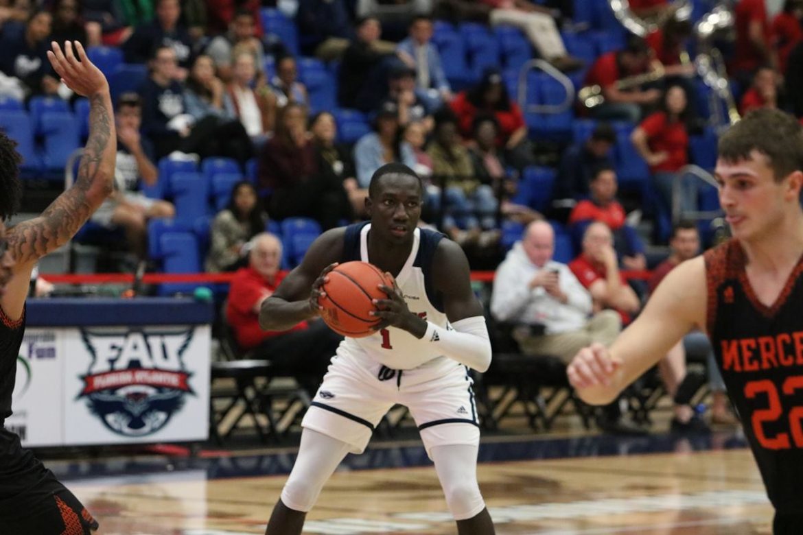 Owls Hang On <div class='secondary-title'><span style='color:#818181;font-size:14px;'>FAU leads all but 15 seconds against Mercer, withstands late Bears push to improve to 7-2 on the season.</div>