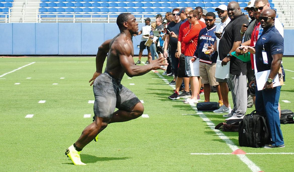 Blazing <div class='secondary-title'><span style='color:#818181;font-size:14px;'>An FAU running back wowed at FAU's Pro Day, but it wasn't the back most expected. Kerrith Whyte flew through Tuesday's workouts - and the NFL noticed.</div>