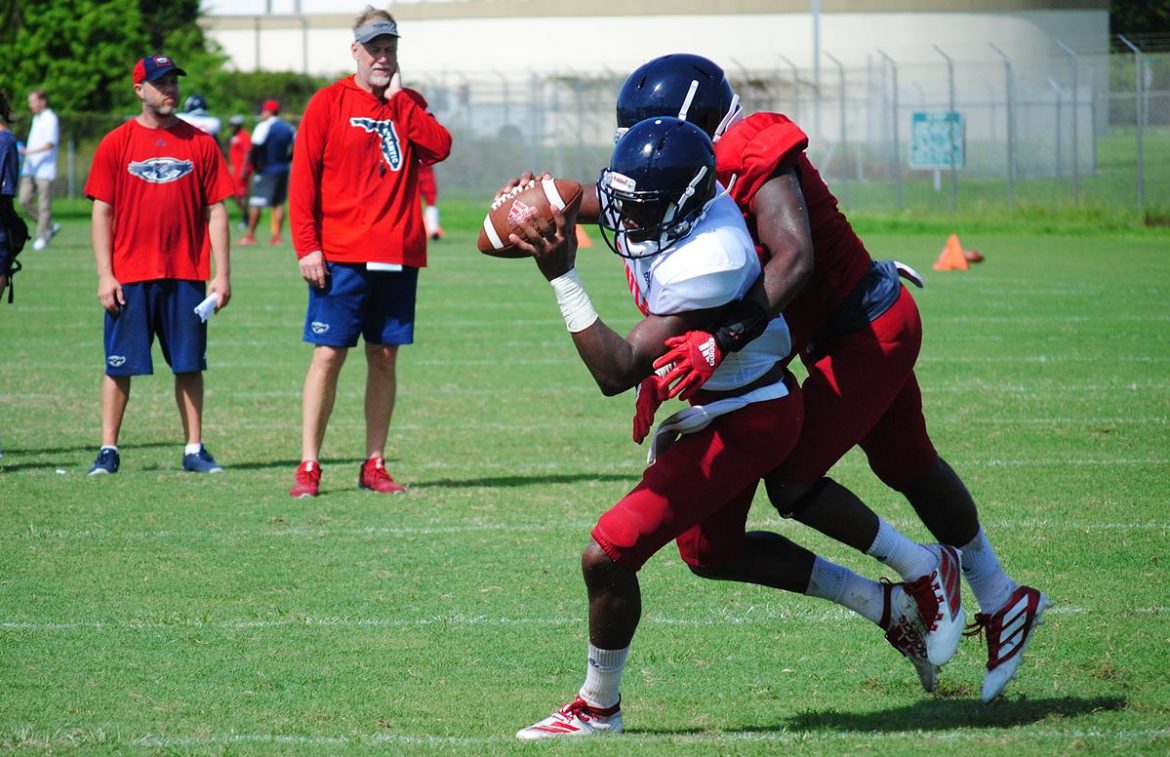 Maturation Process <div class='secondary-title'><span style='color:#818181;font-size:14px;'>Lane Kiffin says he's seeing growth on and off the field from FAU quarterback Chris Robison during the first week of fall camp.</div>