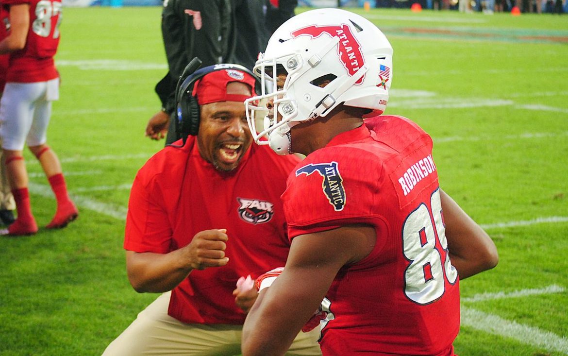 Boca Bowl Blowout <div class='secondary-title'><span style='color:#818181;font-size:14px;'>Shorthanded FAU had more than enough power to batter high-power SMU, winning its second Boca Raton Bowl title in three years.</div>